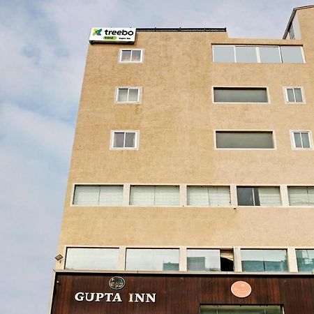 Treebo Trend Gupta Inn Varanasi Eksteriør billede
